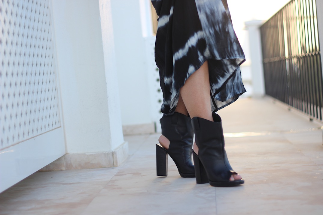 Ashley Sixto Fashion Blogger